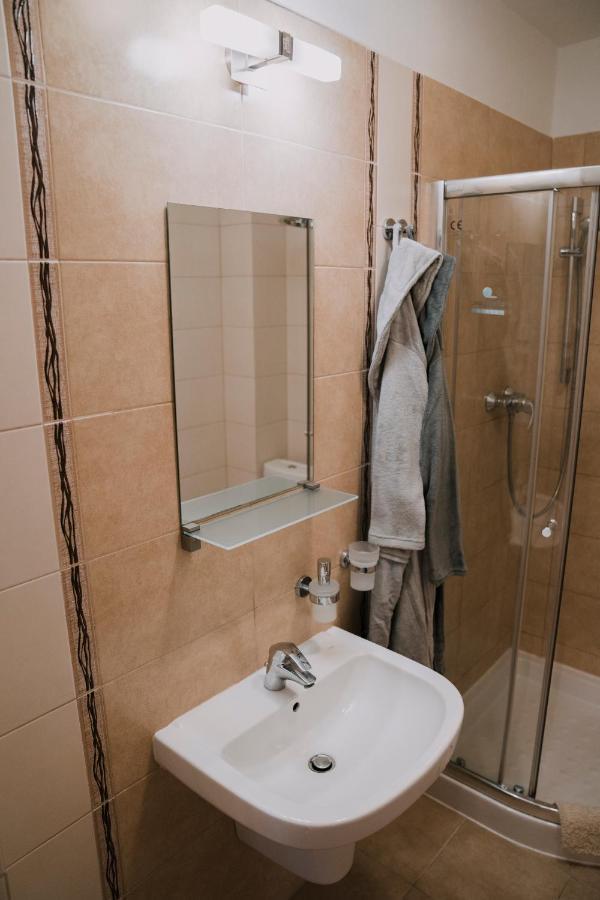 Apartmán Angelika Bešeňová Kültér fotó
